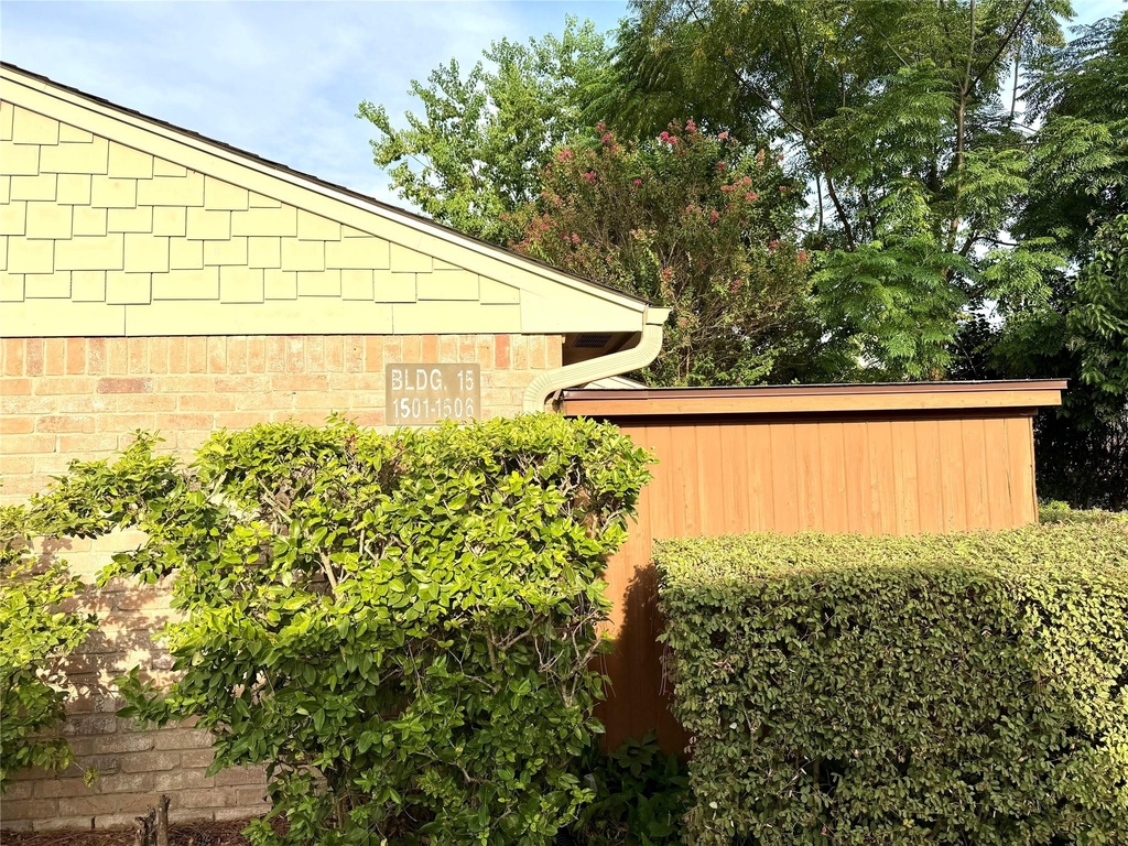 8801 Hammerly Boulevard - Photo 15