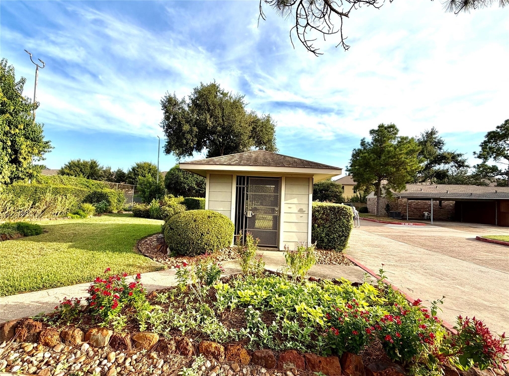 8801 Hammerly Boulevard - Photo 17