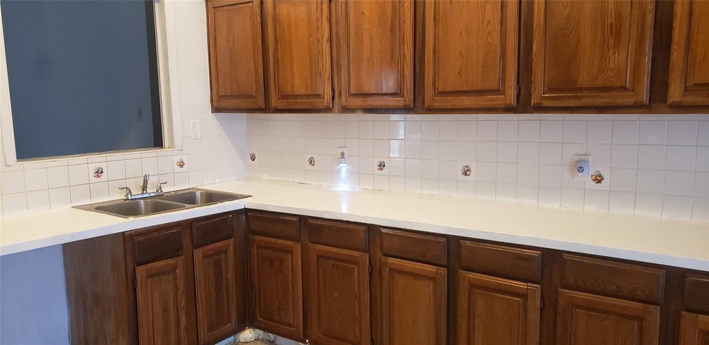 11714 Bob White Drive - Photo 3