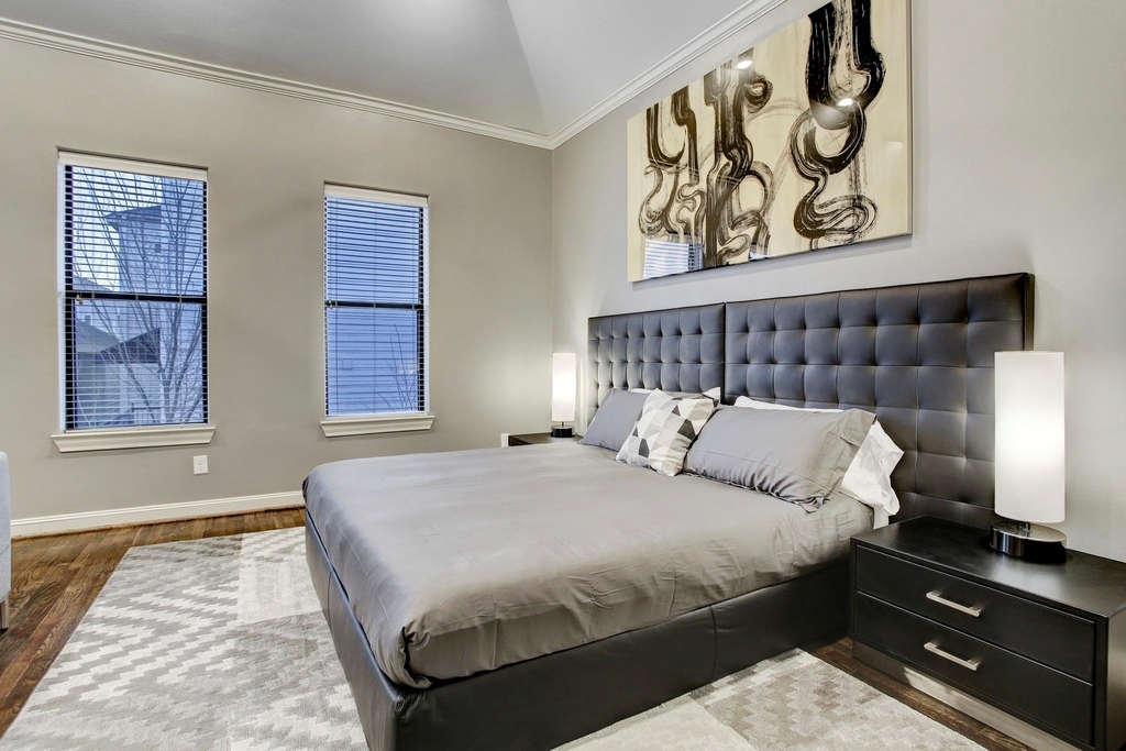 5506 Darling Street - Photo 10