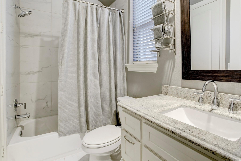 5506 Darling Street - Photo 17