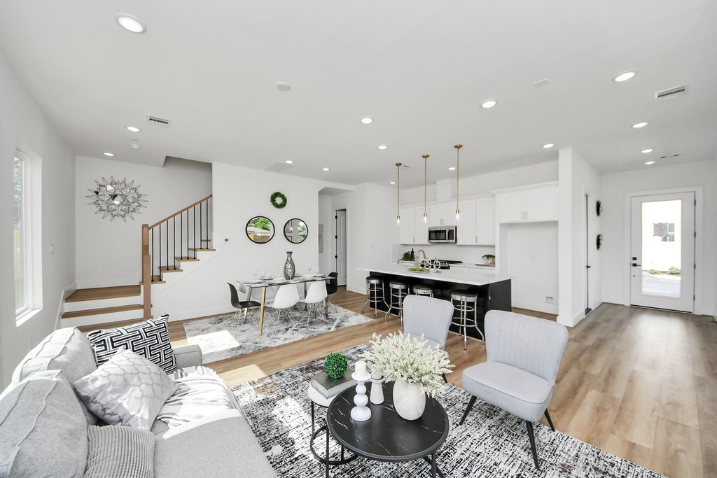2434 Harrington Street - Photo 14