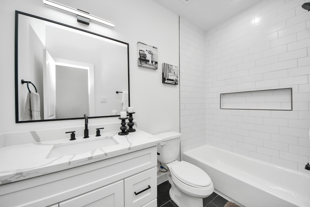 2434 Harrington Street - Photo 35