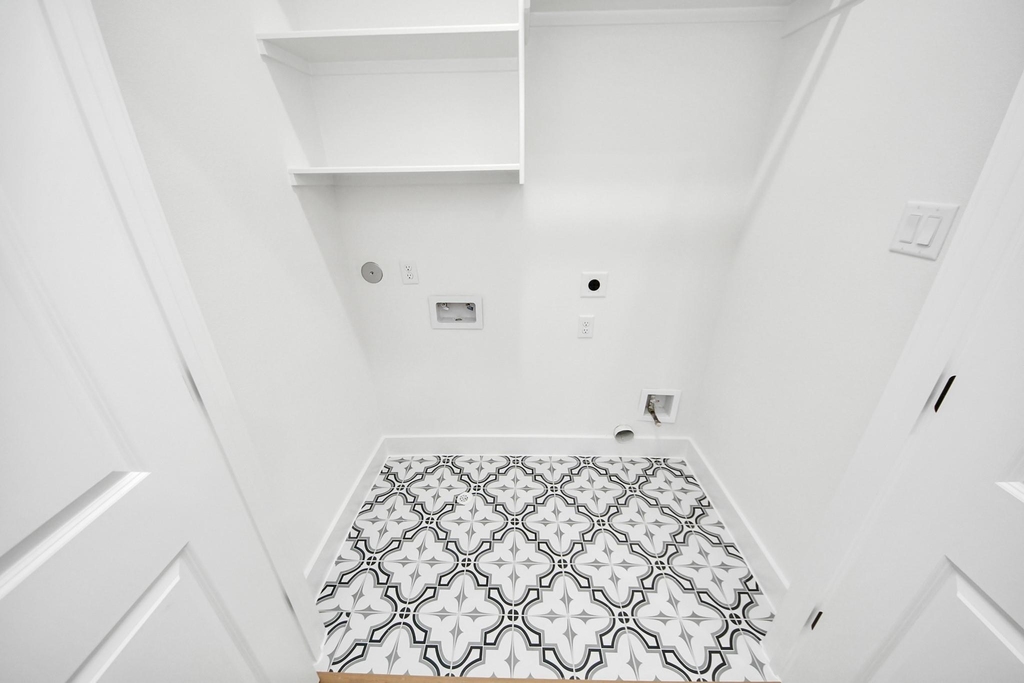 2434 Harrington Street - Photo 28