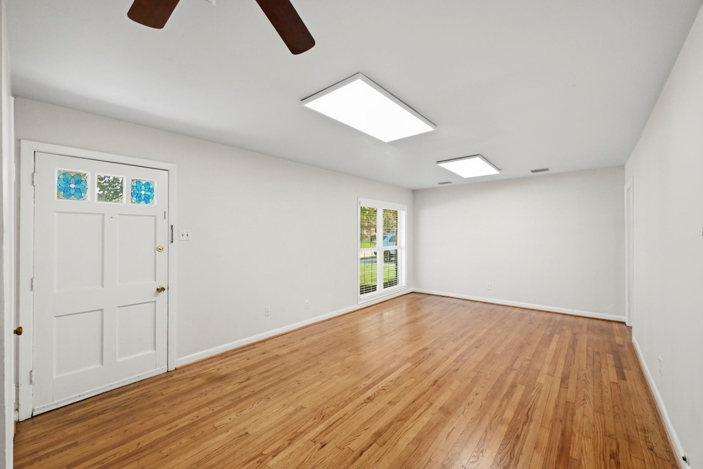 5109 Nina Lee Lane - Photo 3