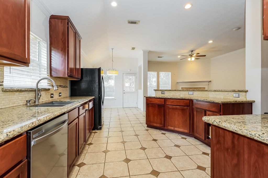 21735 Orange Maple Court - Photo 7