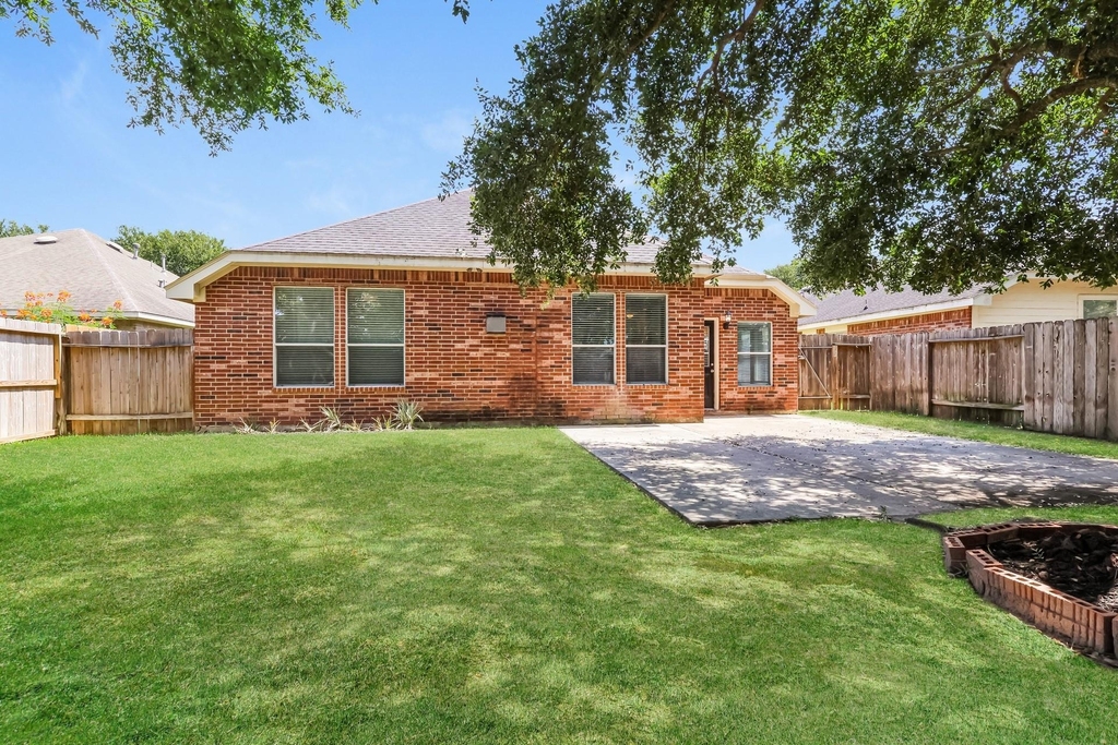 21735 Orange Maple Court - Photo 17