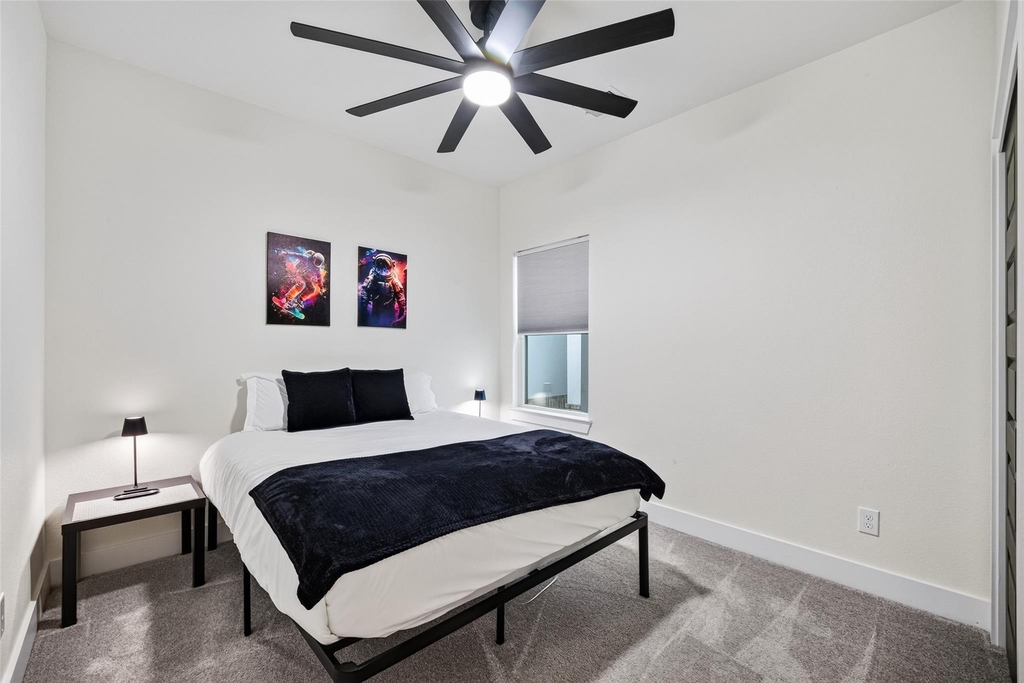712 Delano Street - Photo 28