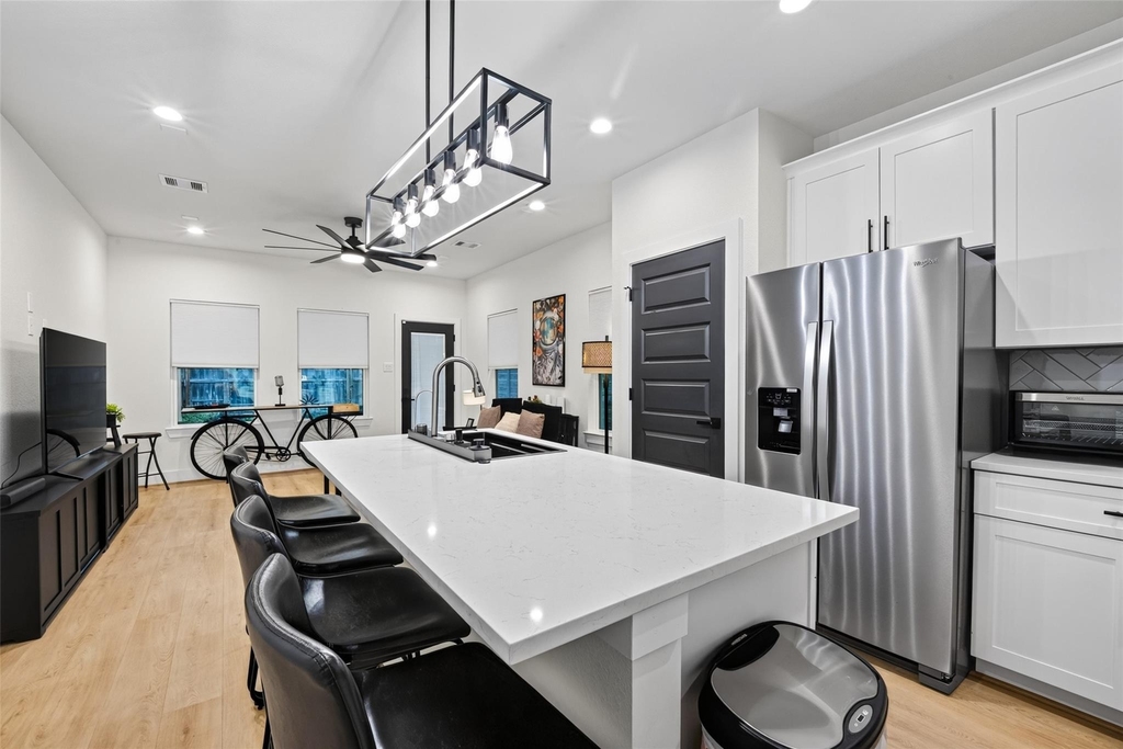 712 Delano Street - Photo 16