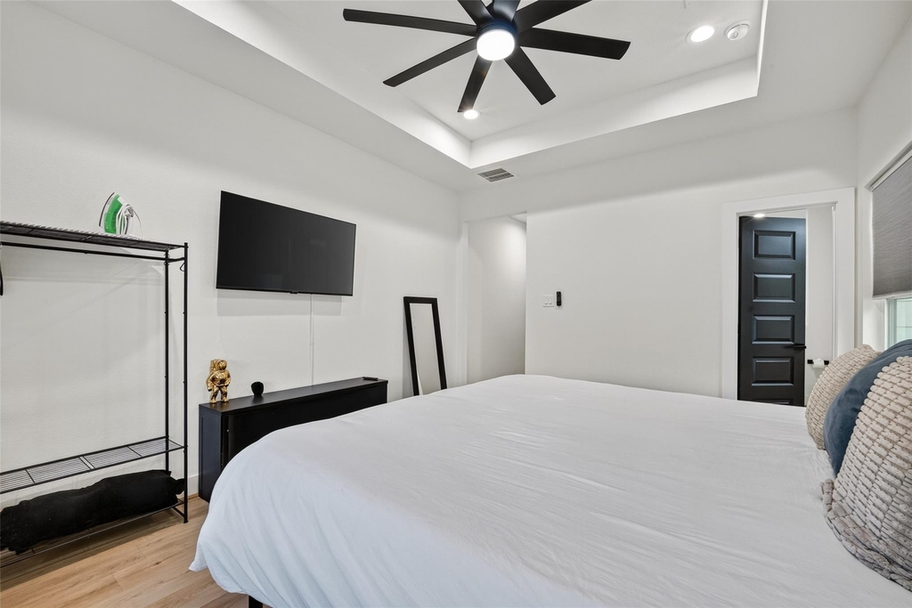 712 Delano Street - Photo 39