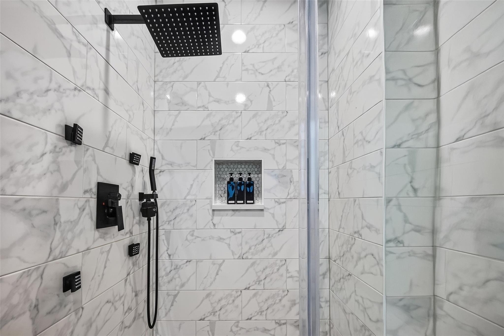 712 Delano Street - Photo 44