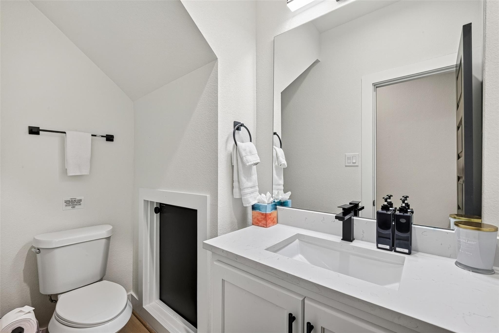 712 Delano Street - Photo 7