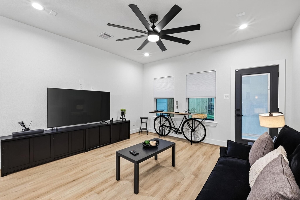 712 Delano Street - Photo 20