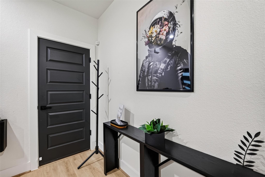 712 Delano Street - Photo 24