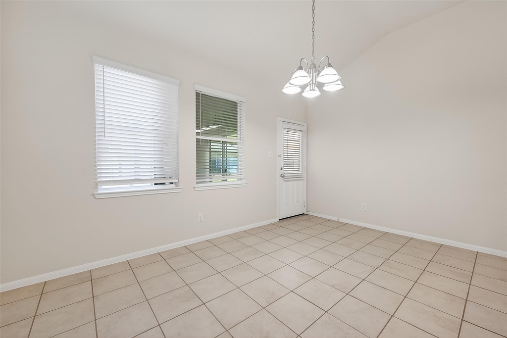7631 Granite Terrace Lane - Photo 9