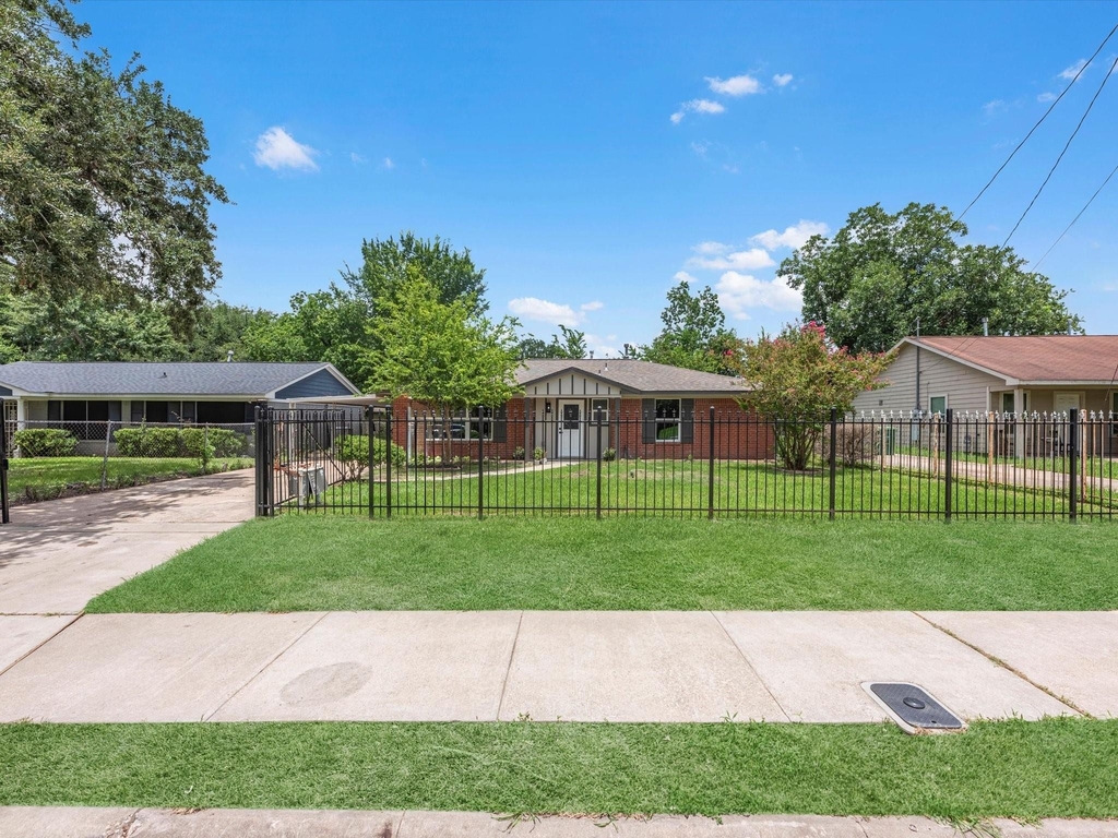 5039 Briscoe Street - Photo 25