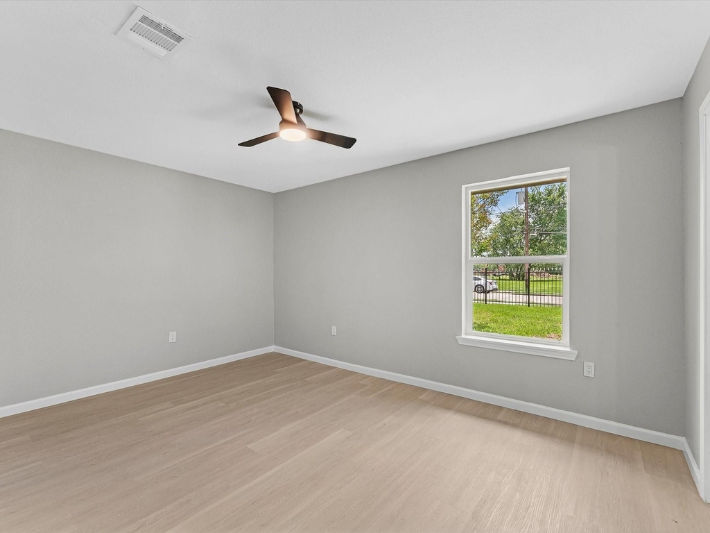 5039 Briscoe Street - Photo 16