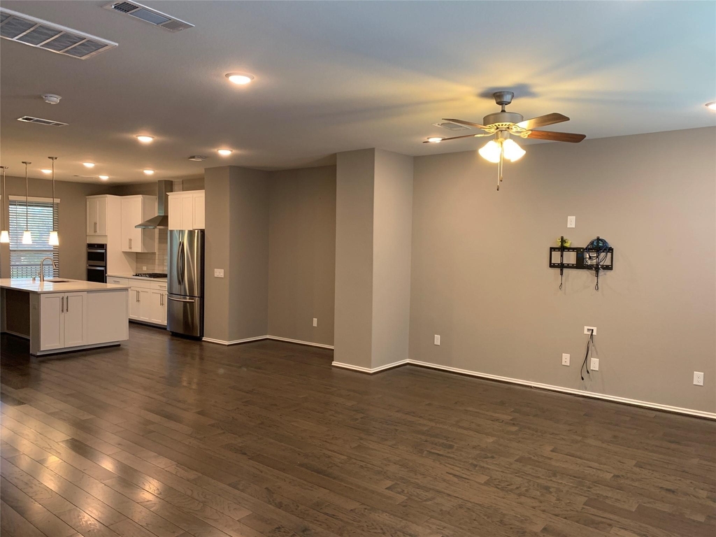 10942 Cannes Memorial Dr - Photo 7