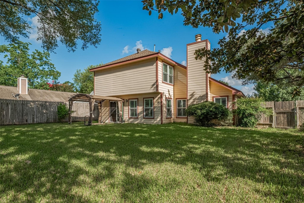 15803 Locust Grove Drive - Photo 36