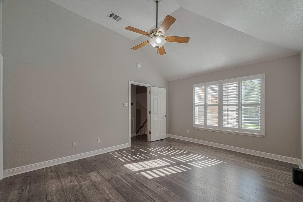 15803 Locust Grove Drive - Photo 18
