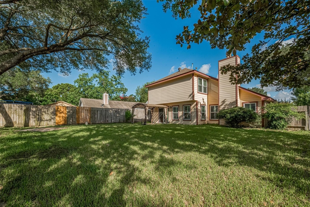 15803 Locust Grove Drive - Photo 35