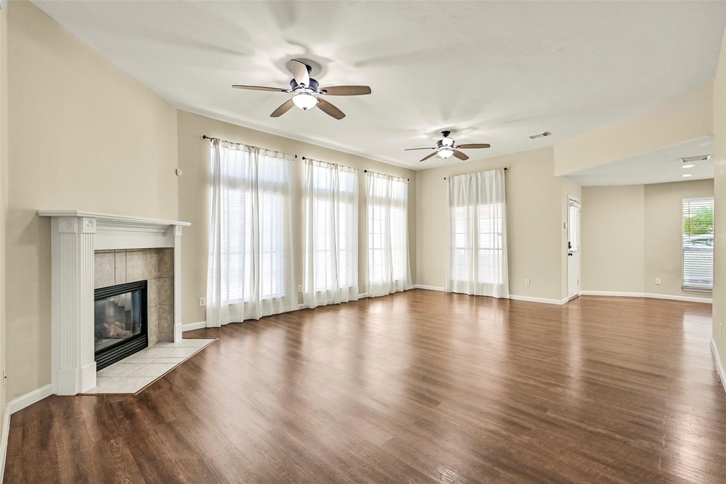 313 Winding Oak Lane S - Photo 9