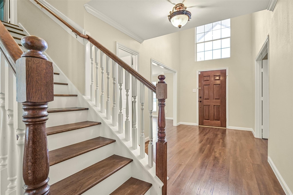 313 Winding Oak Lane S - Photo 5