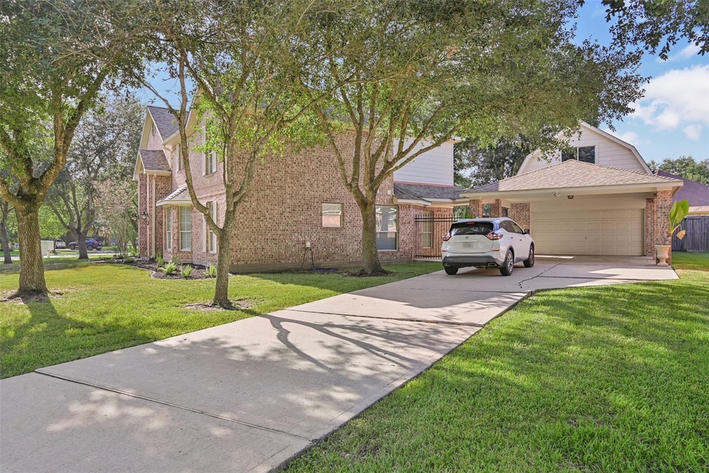 313 Winding Oak Lane S - Photo 3