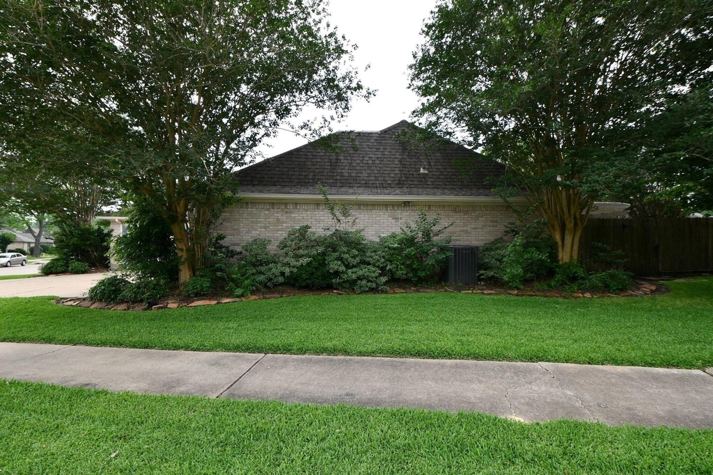 1947 Mayweather Lane - Photo 11