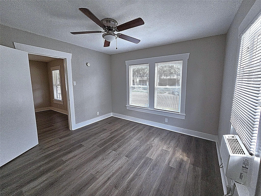 2814 Saint Emanuel Street - Photo 8