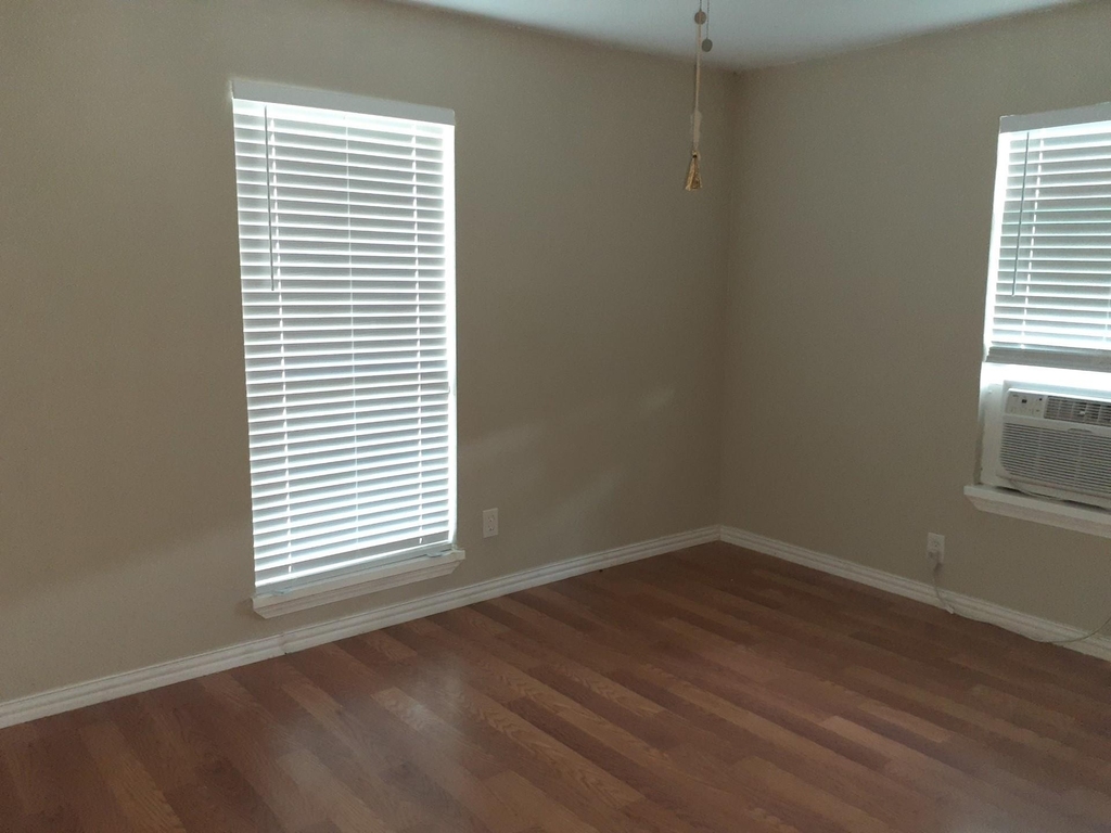 3319 Houston Street - Photo 3