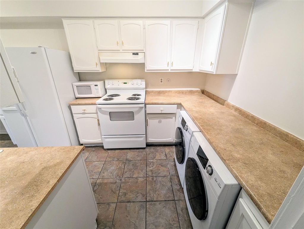 355 N Post Oak Lane - Photo 11