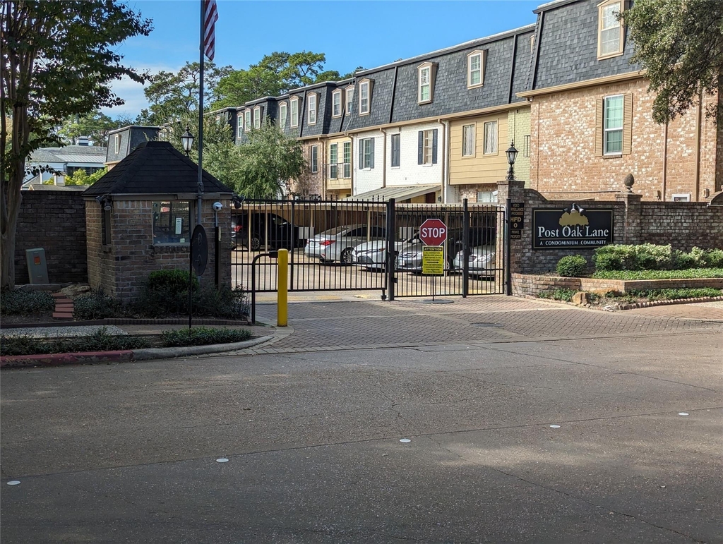 355 N Post Oak Lane - Photo 21