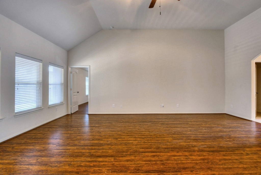974 Gowan Drive - Photo 9
