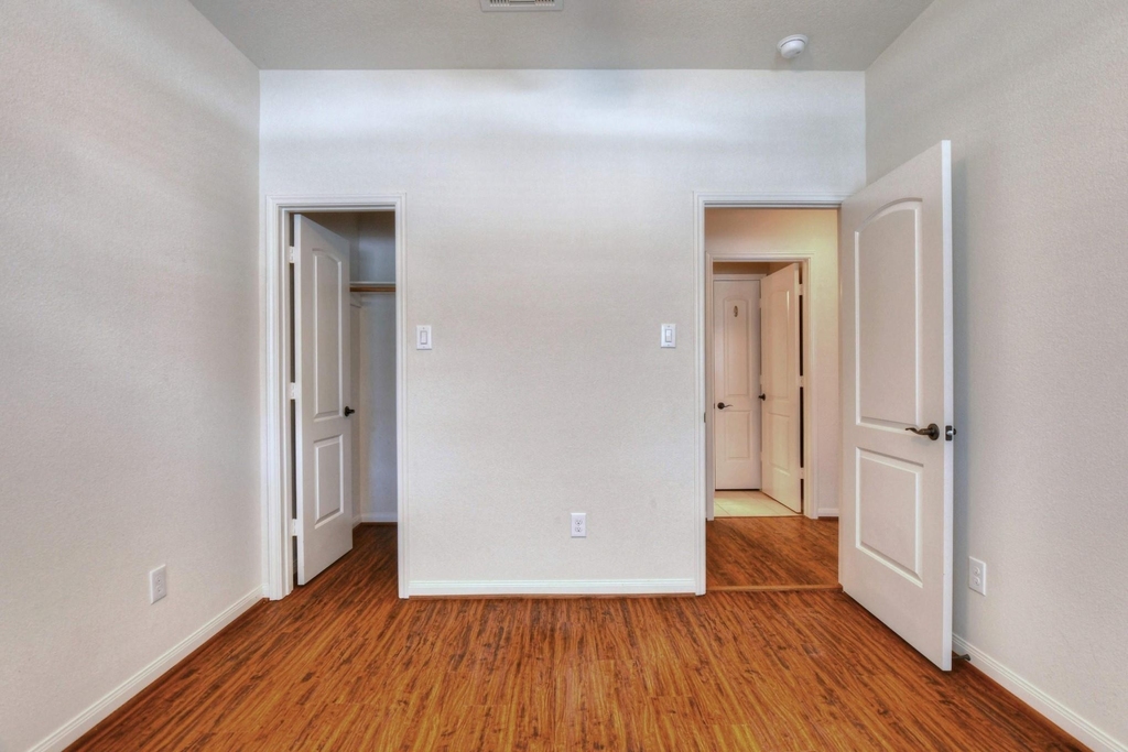 974 Gowan Drive - Photo 19