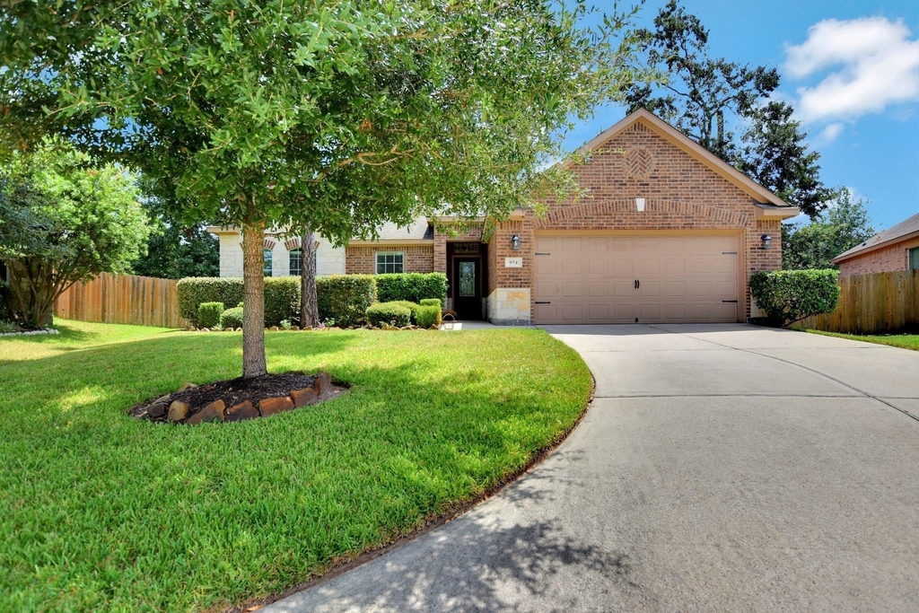 974 Gowan Drive - Photo 0