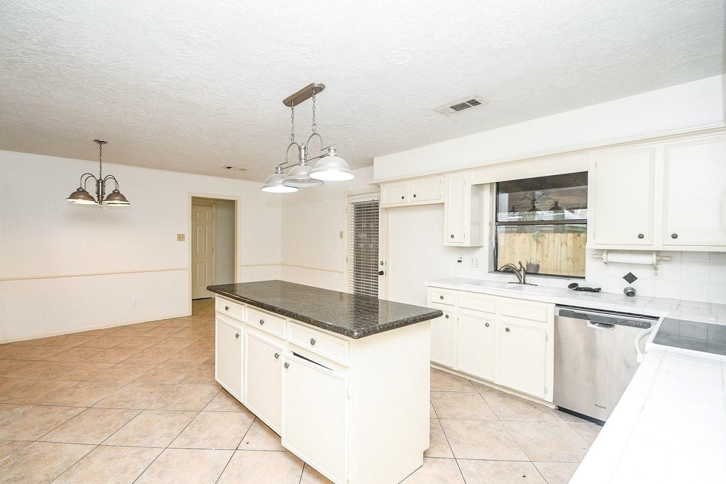 6702 Spring Leaf Drive - Photo 35