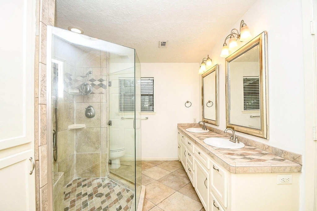 6702 Spring Leaf Drive - Photo 16