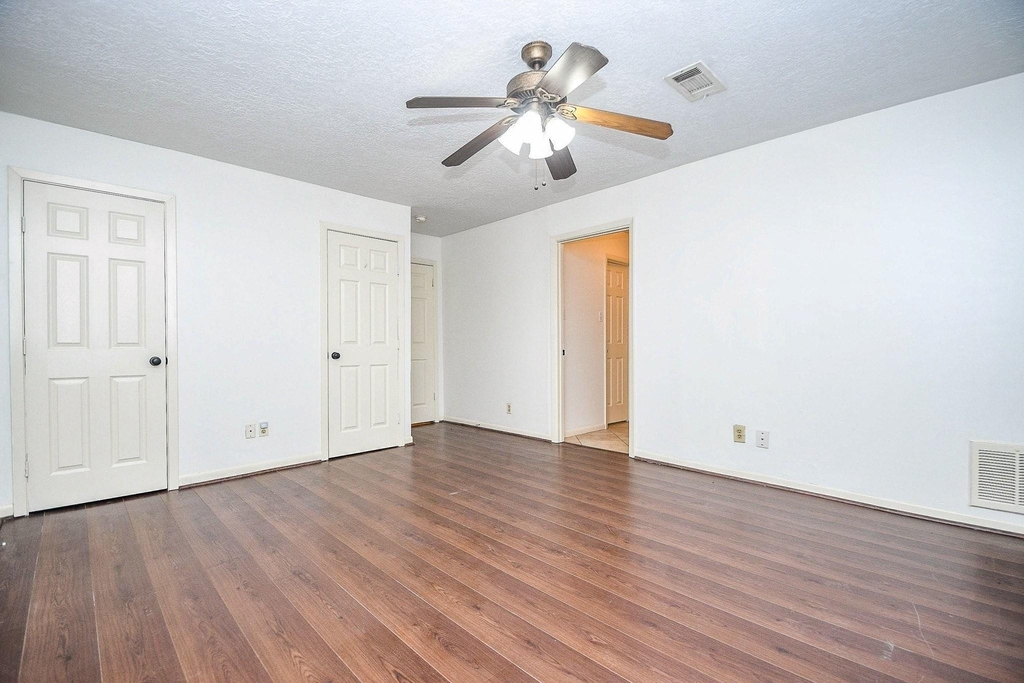 6702 Spring Leaf Drive - Photo 14