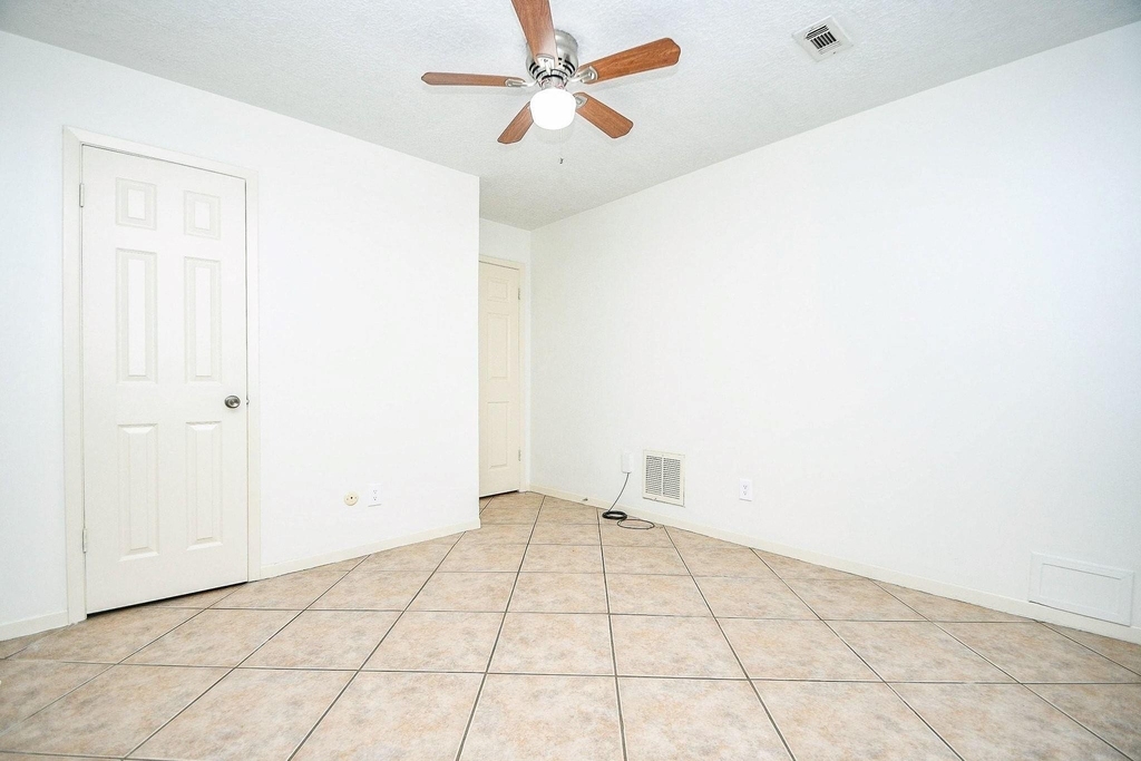 6702 Spring Leaf Drive - Photo 27