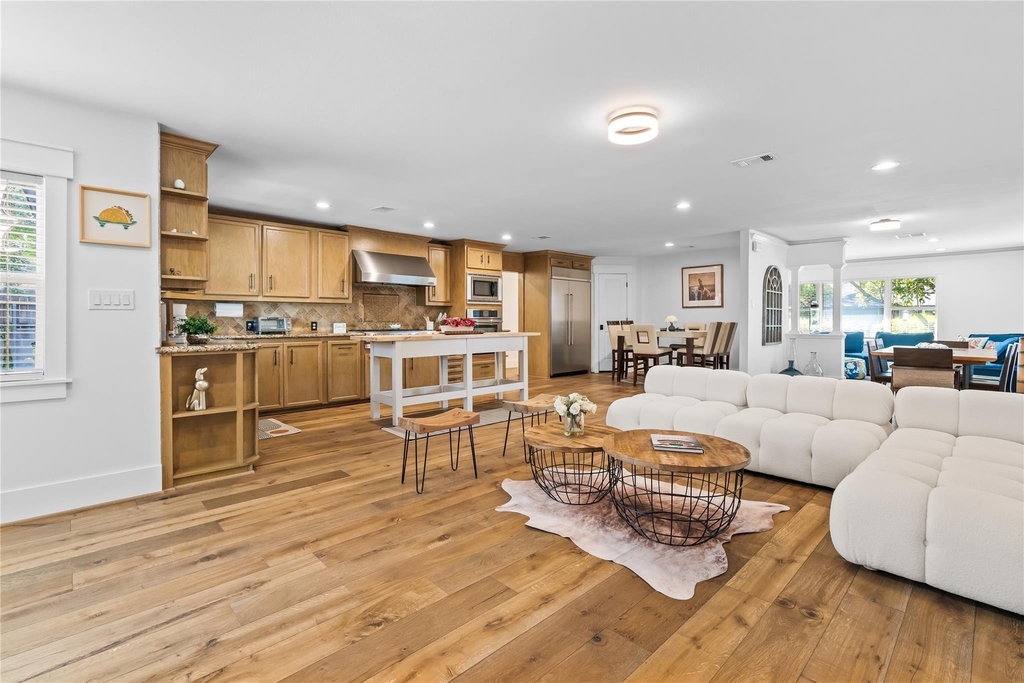 3902 Colquitt Street - Photo 1