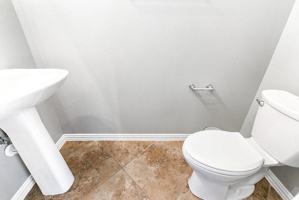 28223 Daystrom Lane - Photo 38