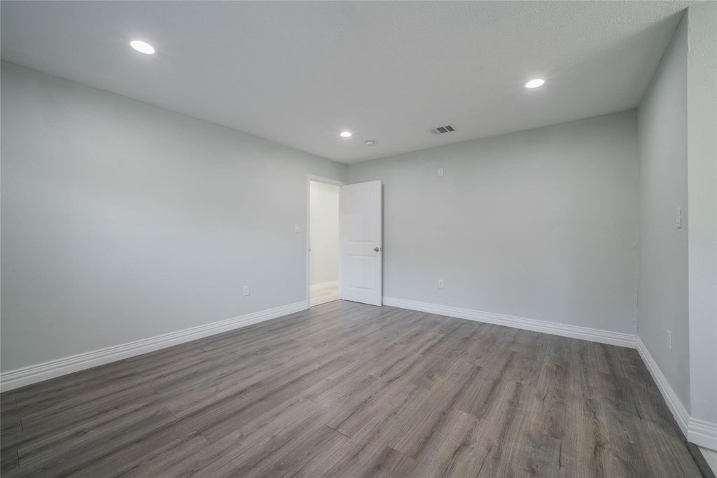 7115 Shady Moss Lane - Photo 13