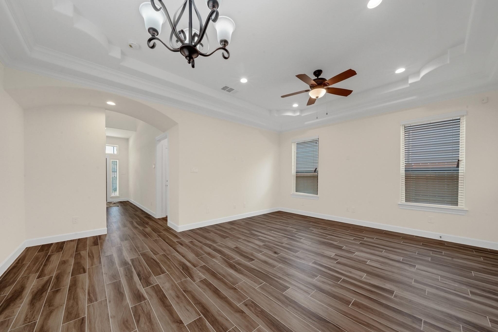 16936 W Ivanhoe - Photo 3