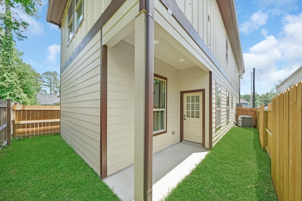 16936 W Ivanhoe - Photo 24