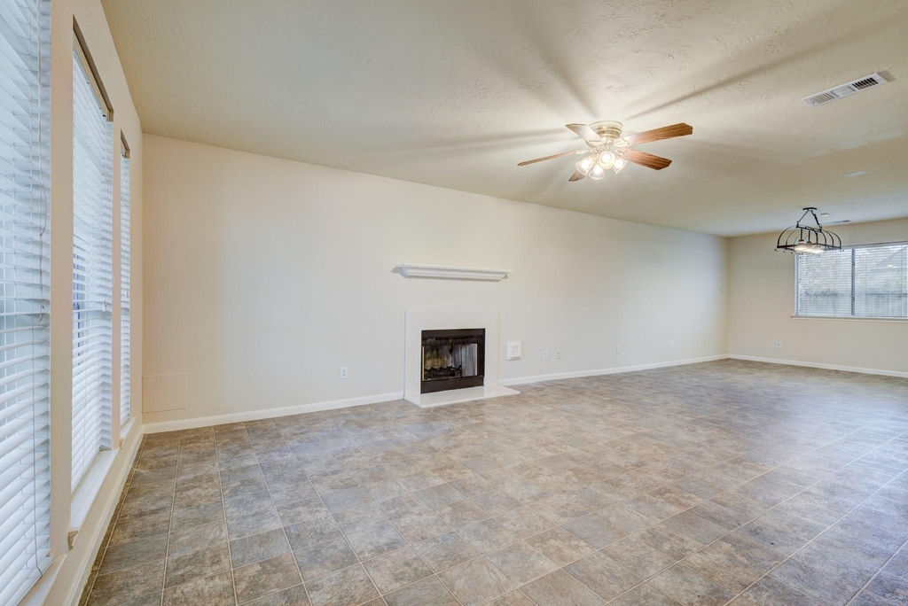 21615 Long Castle Drive - Photo 2