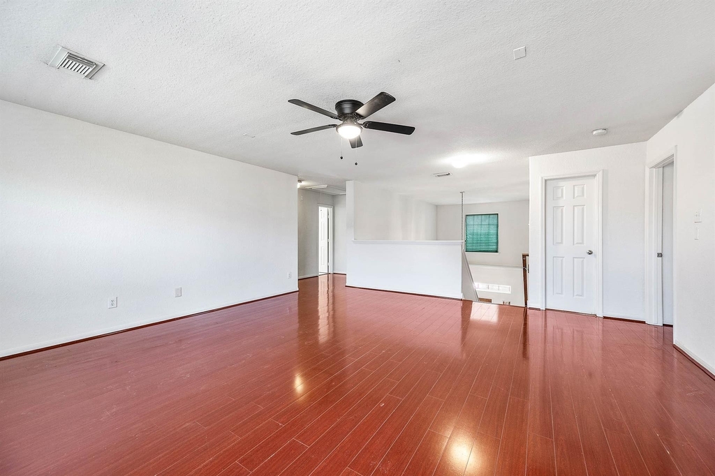 2032 Creek Shore Lane - Photo 20