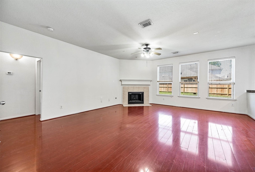 2032 Creek Shore Lane - Photo 6