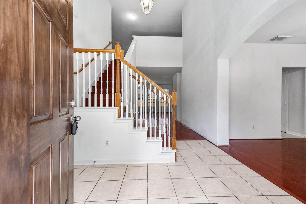 2032 Creek Shore Lane - Photo 3
