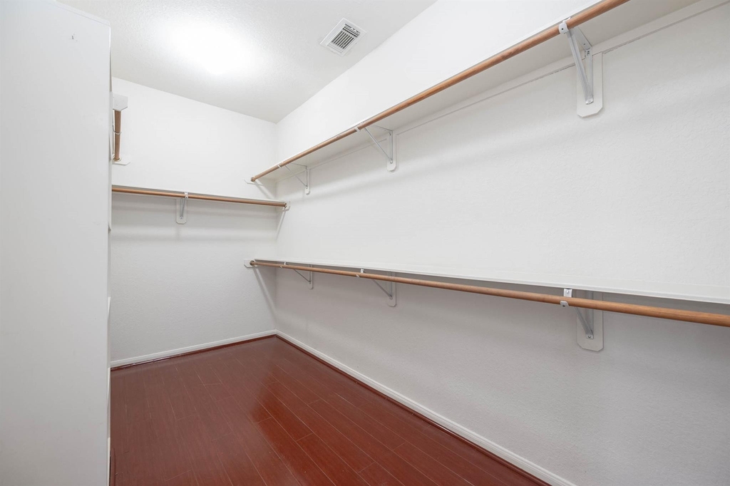 2032 Creek Shore Lane - Photo 18